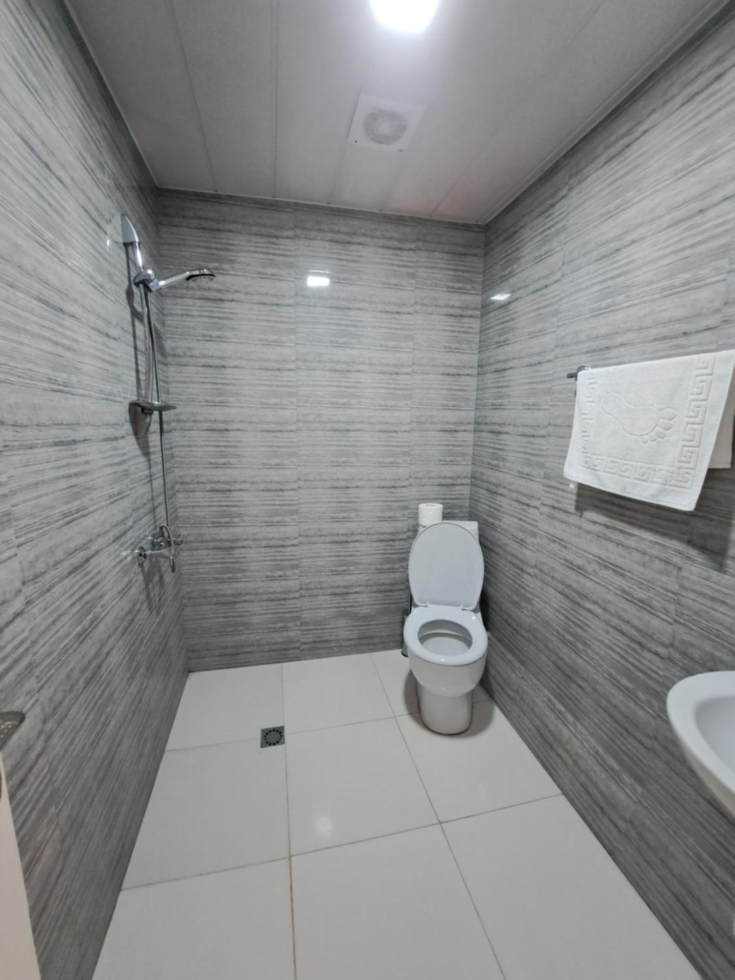 River S Hotel Zugdidi Exterior photo